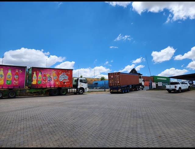 8,000M² WAREHOUSE FOR SALE IN JUPITER